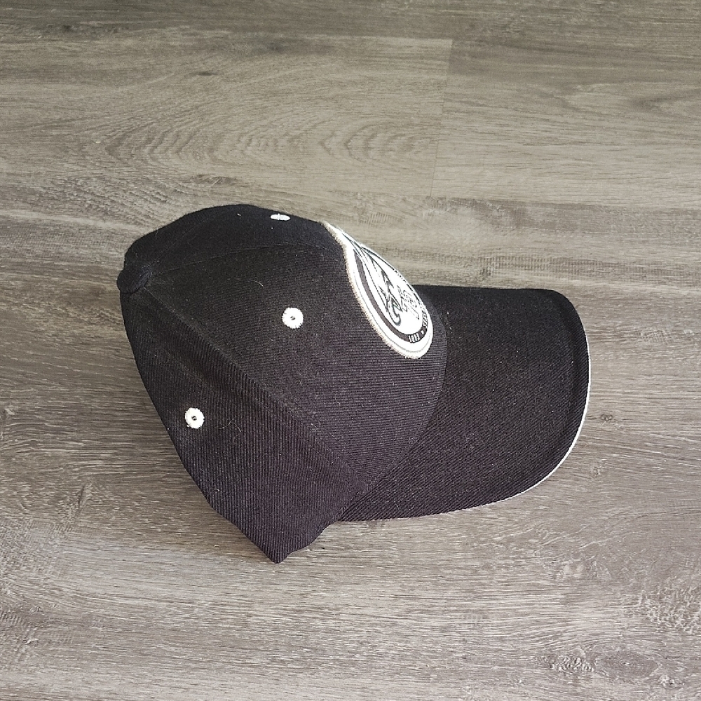 Black Philadelpjia Eagles 75th Anniversary Cap - Picture 2 of 7